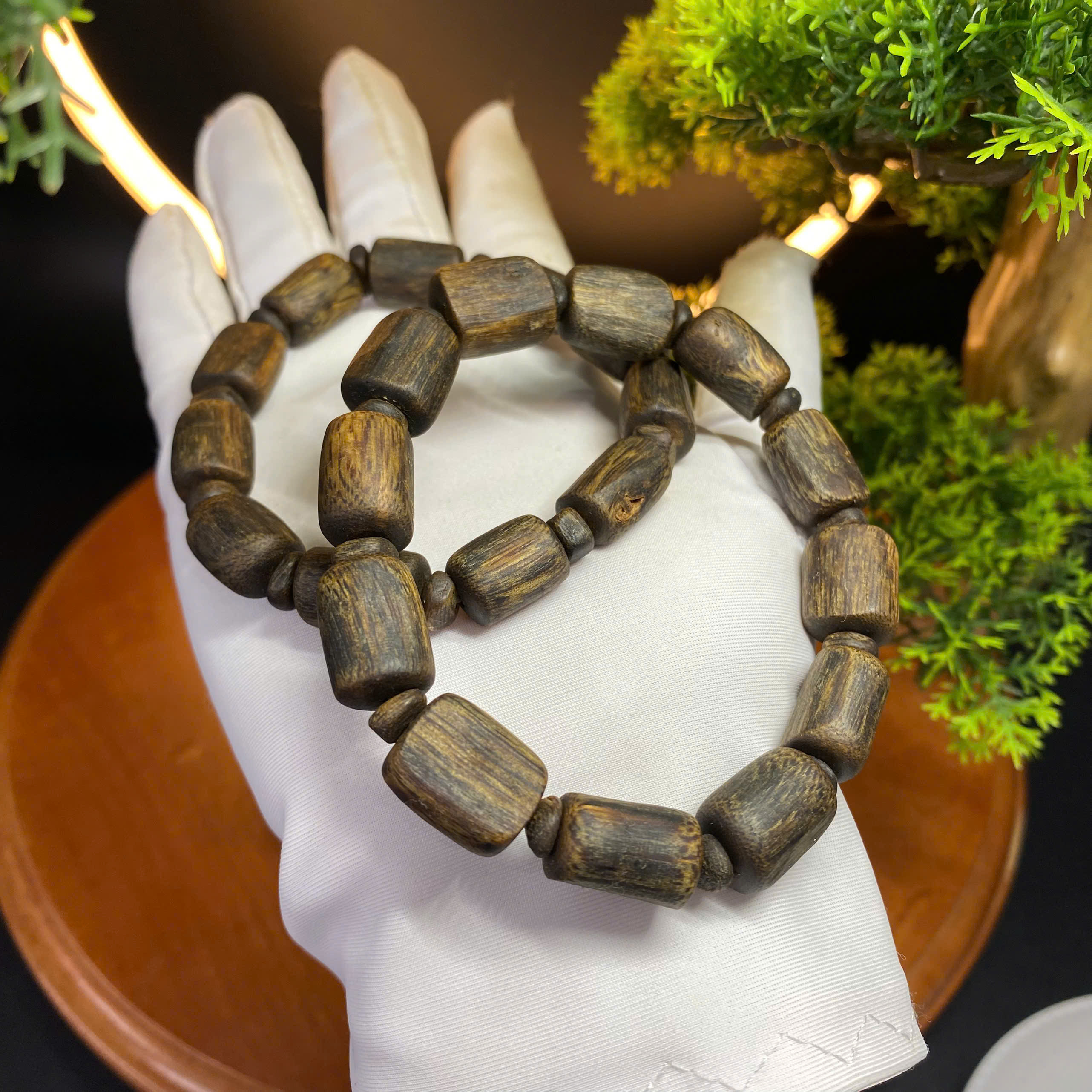 [LIVE] Vòng tay trầm hương Kì Hải Nam chìm nước Tâm Kì dầu đốt trúc 10-12li dầu đen 046