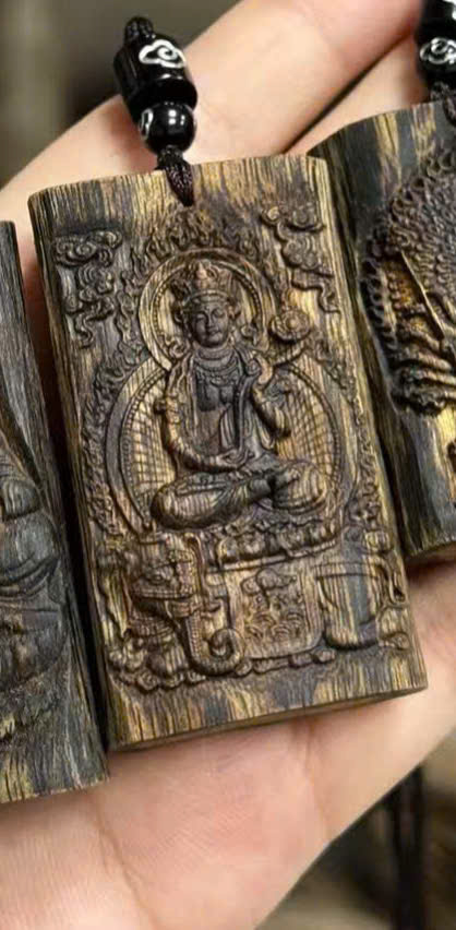 [LIVE] Mặt Dây Chuyền Phật Bản Mệnh Trầm Hương Kỳ Hải Nam Thiên Thủ, Hư Không, Văn Thù Sư Lợi,Phổ Hiền,Đại Thế Chí,Như Lai,Bất Động, A Di Đà 134