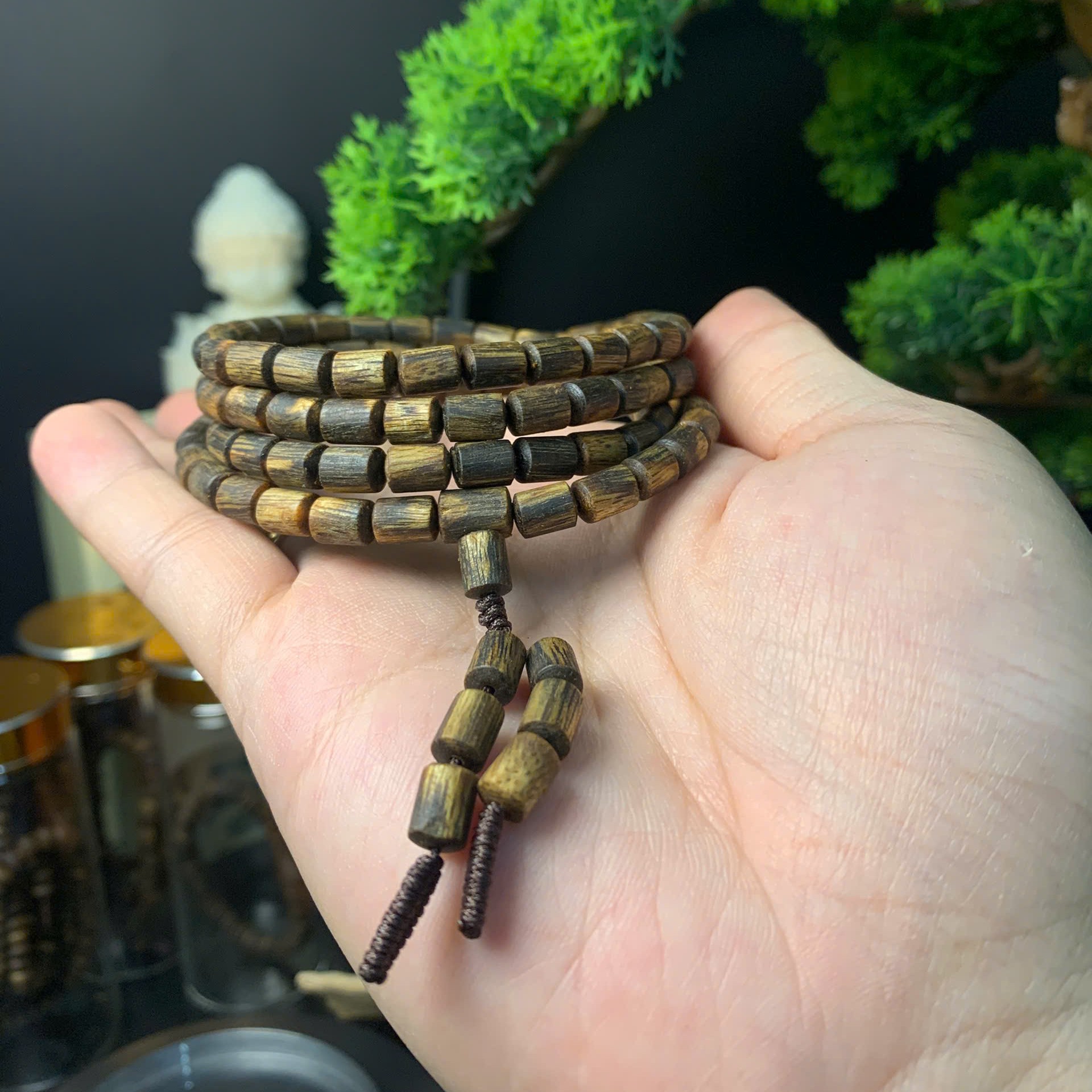 Vòng tay trầm hương Kỳ Hải Nam 108 hạt đốt trúc đều dầu chìm Super King 5li tay nam nữ cuốn 4 -5 vòng