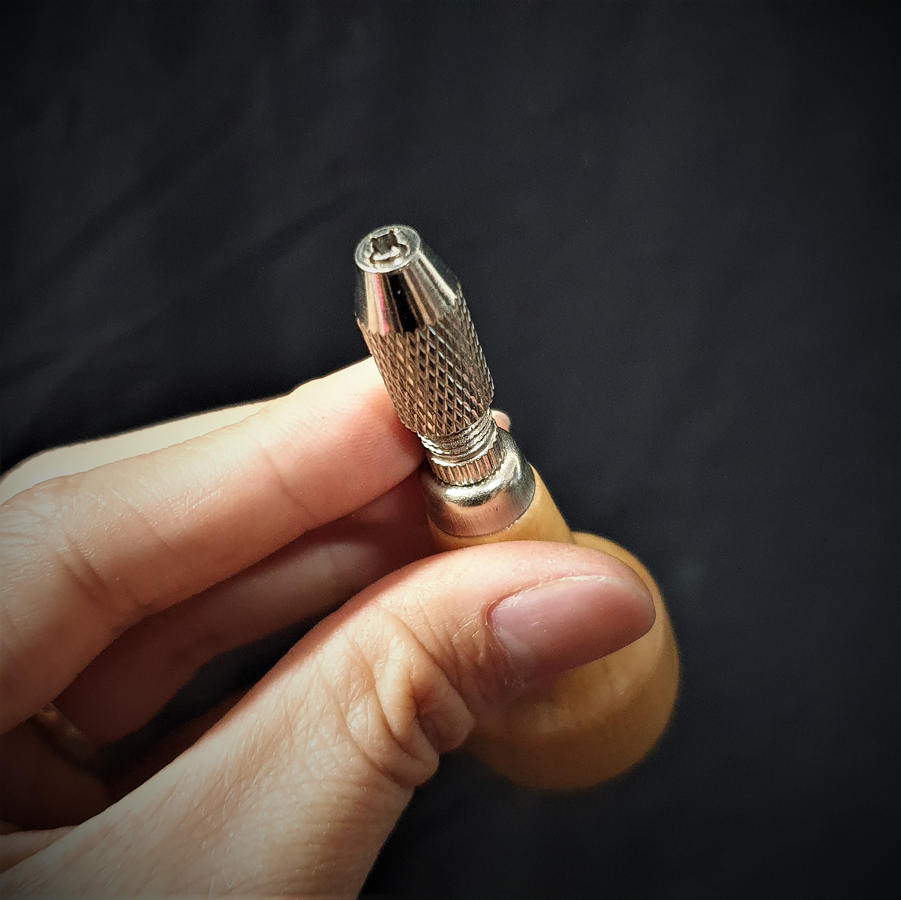 Tay Gỗ Kẹp Mũi Làm Trang Sức - Dụng Cụ Kim Hoàn