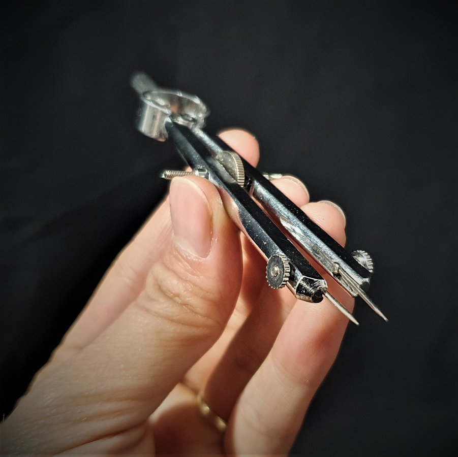 Compa Sắt - Dụng Cụ Kim Hoàn