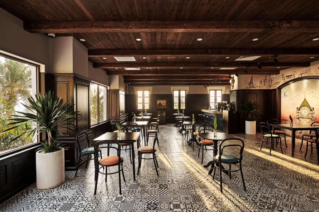 Thi công nội thất nhà hàng TIME CORNER RESTAURANT
