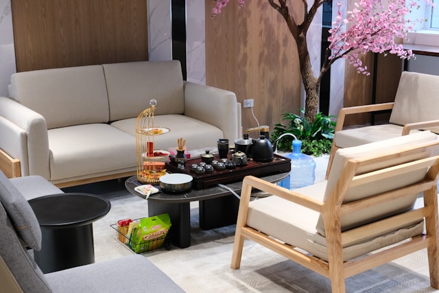 Phong thủy trong thiết kế nội thất phòng khách: Cách bố trí để hút tài lộc.