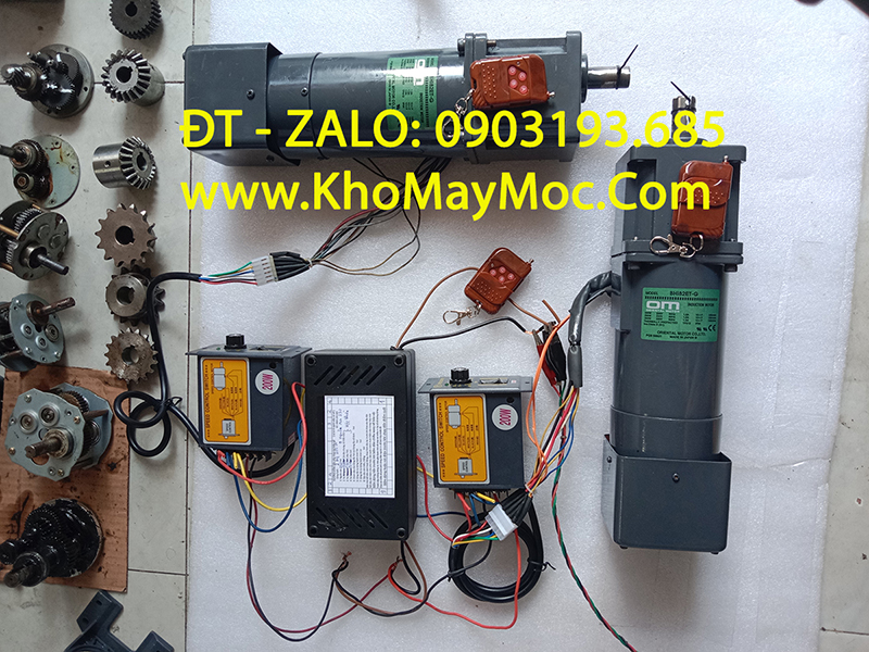 Động cơ điều khiển từ xa có cảm biến mưa hành trình tự ngắt