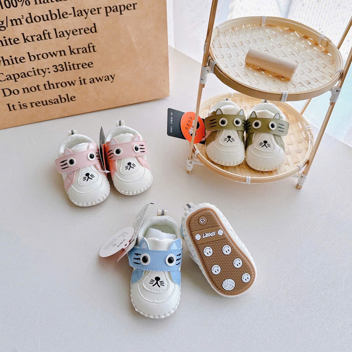 Giày cho bé cao cấp 4