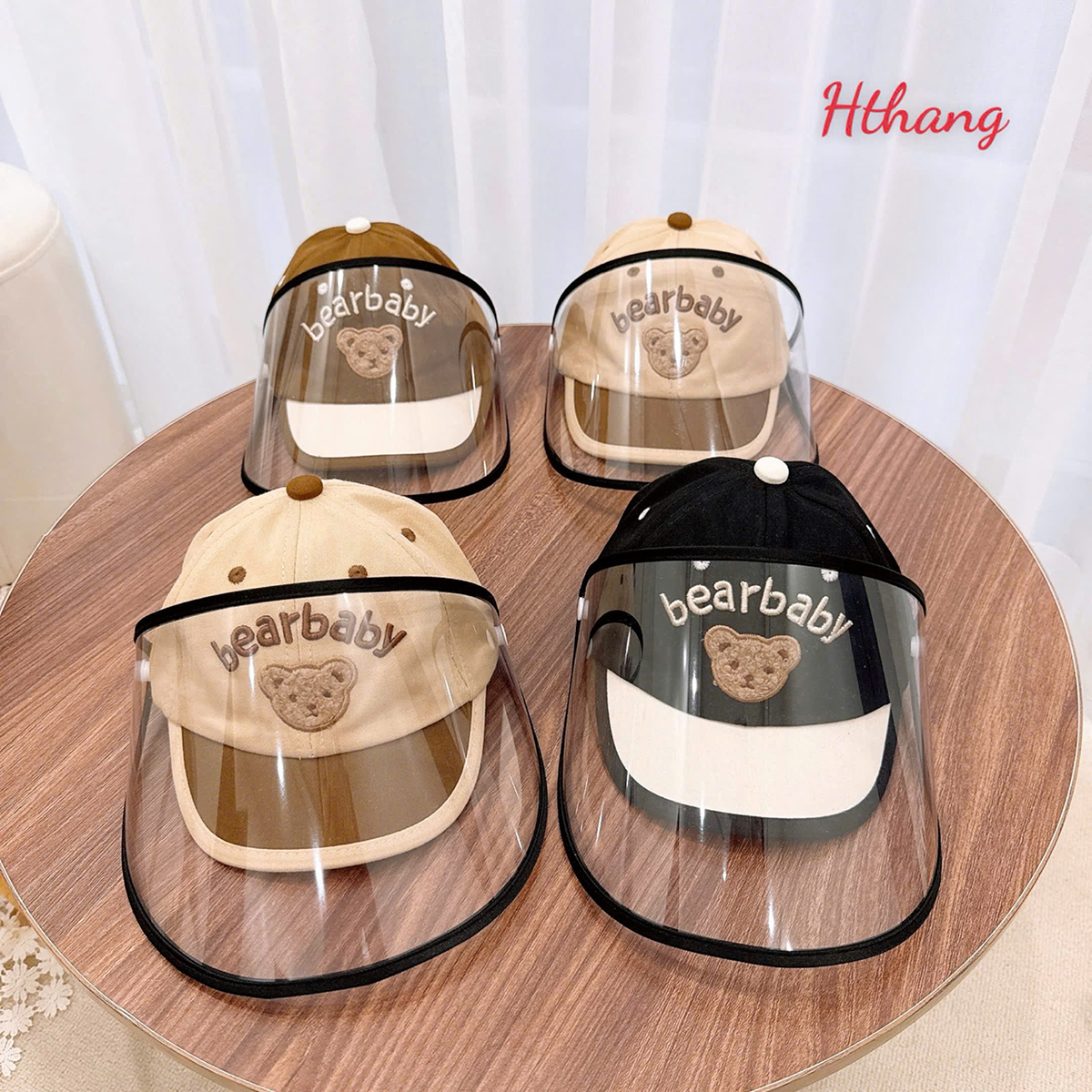 Mũ lưỡi trai kèm kính