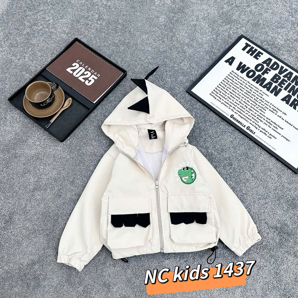 Áo khoác gió khủng long