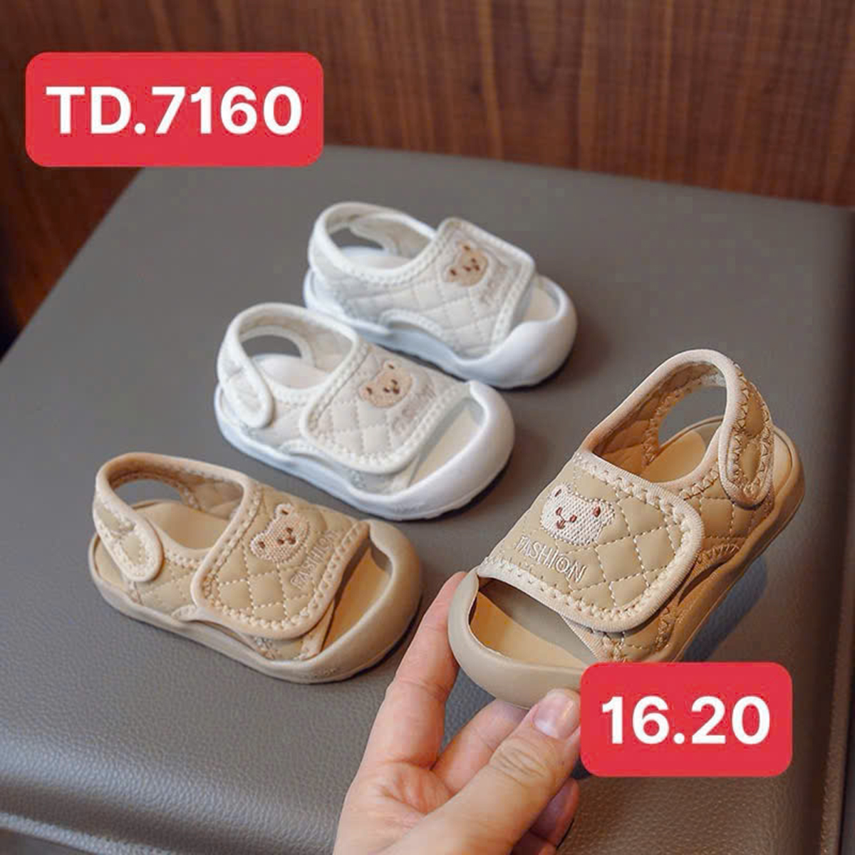 Dép quai hậu nhí (gấu)