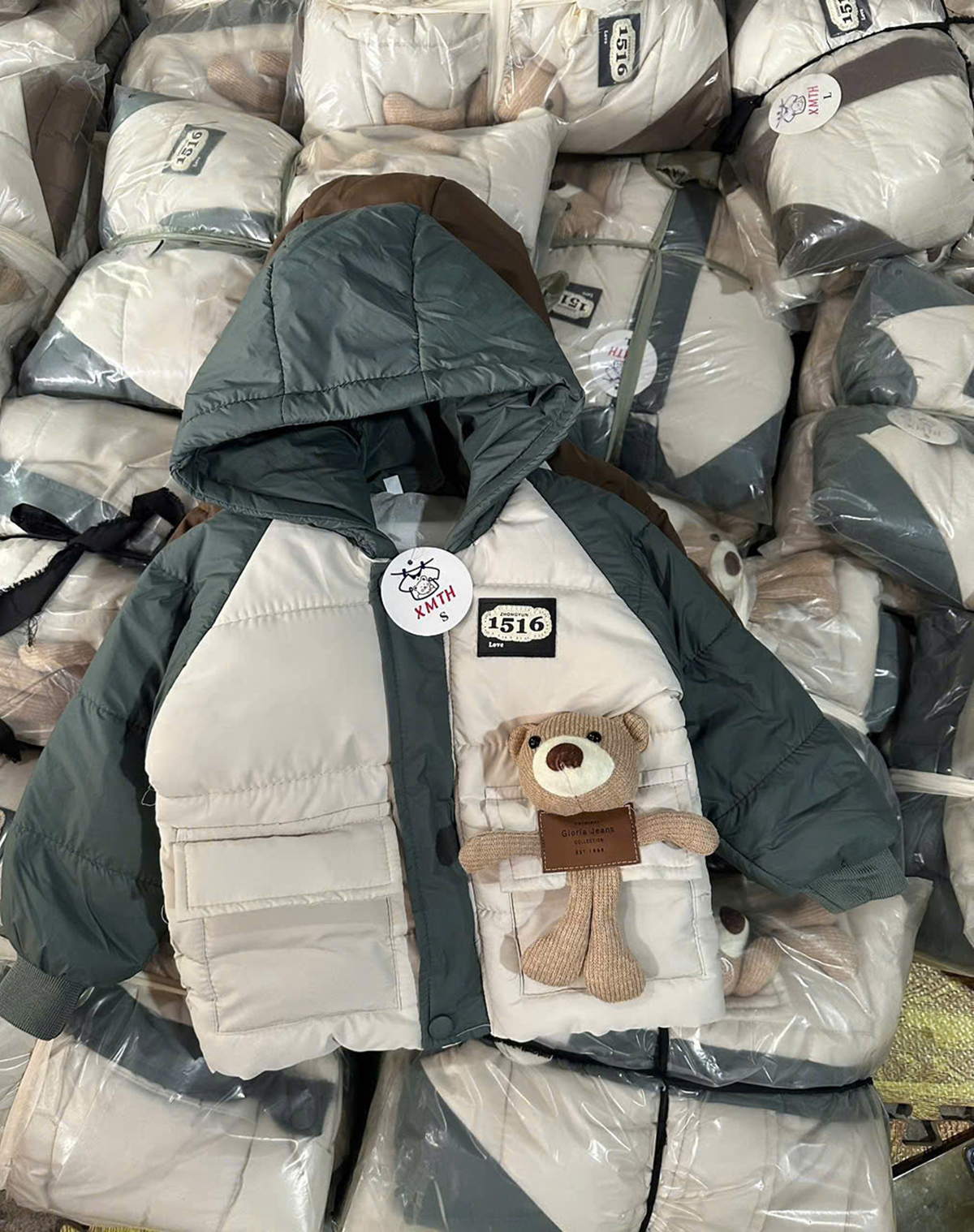 Áo khoác phao gấu (SALE)