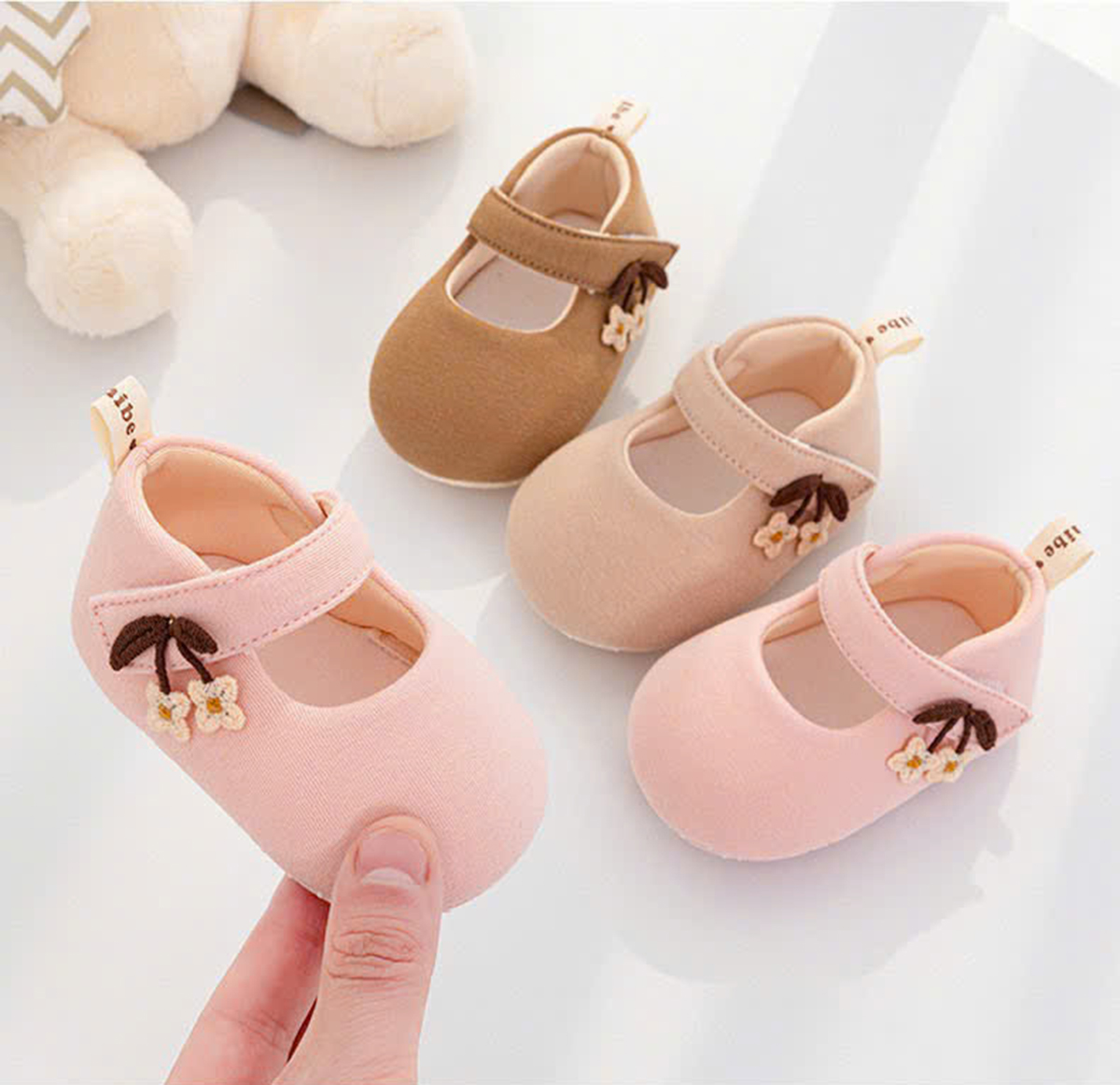 Giày nhí cách điệu