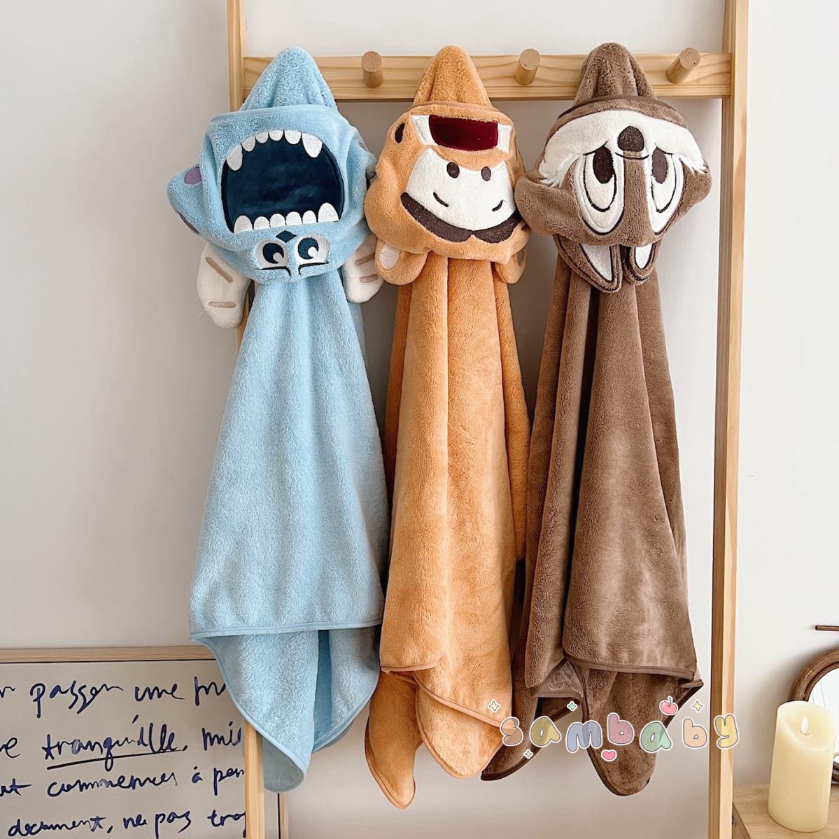 Choàng ủm tắm cho bé