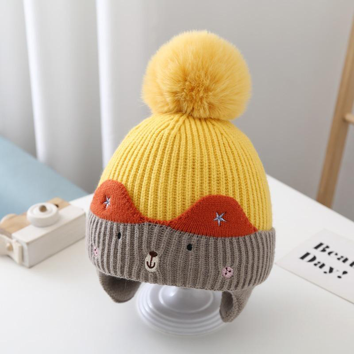 Mũ len quả bông hình thù