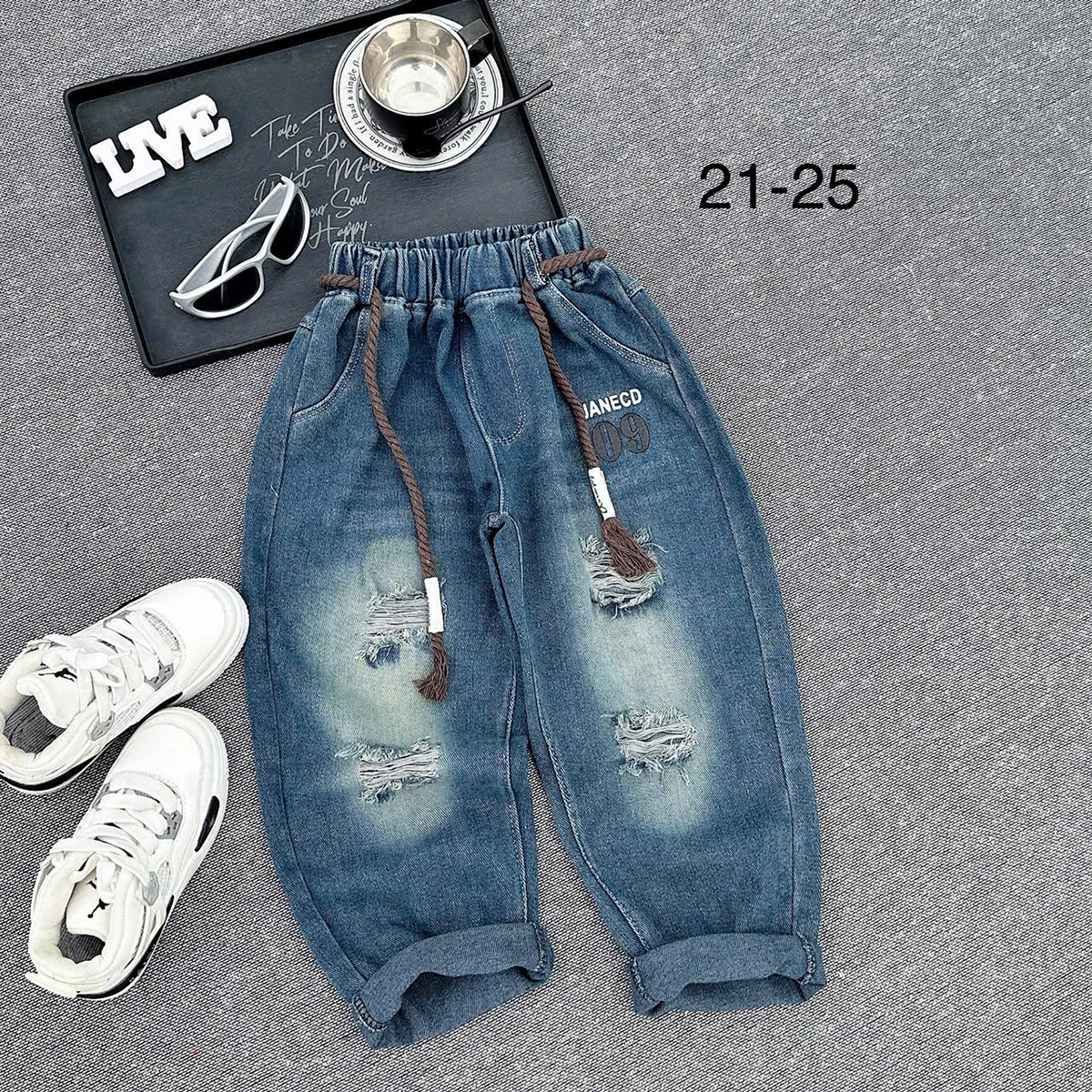 Quần bò bé trai nhỡ