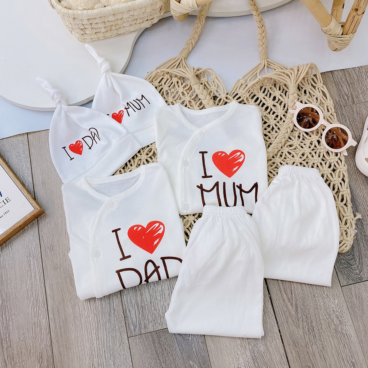 Bộ dài sơ sinh I love Pama