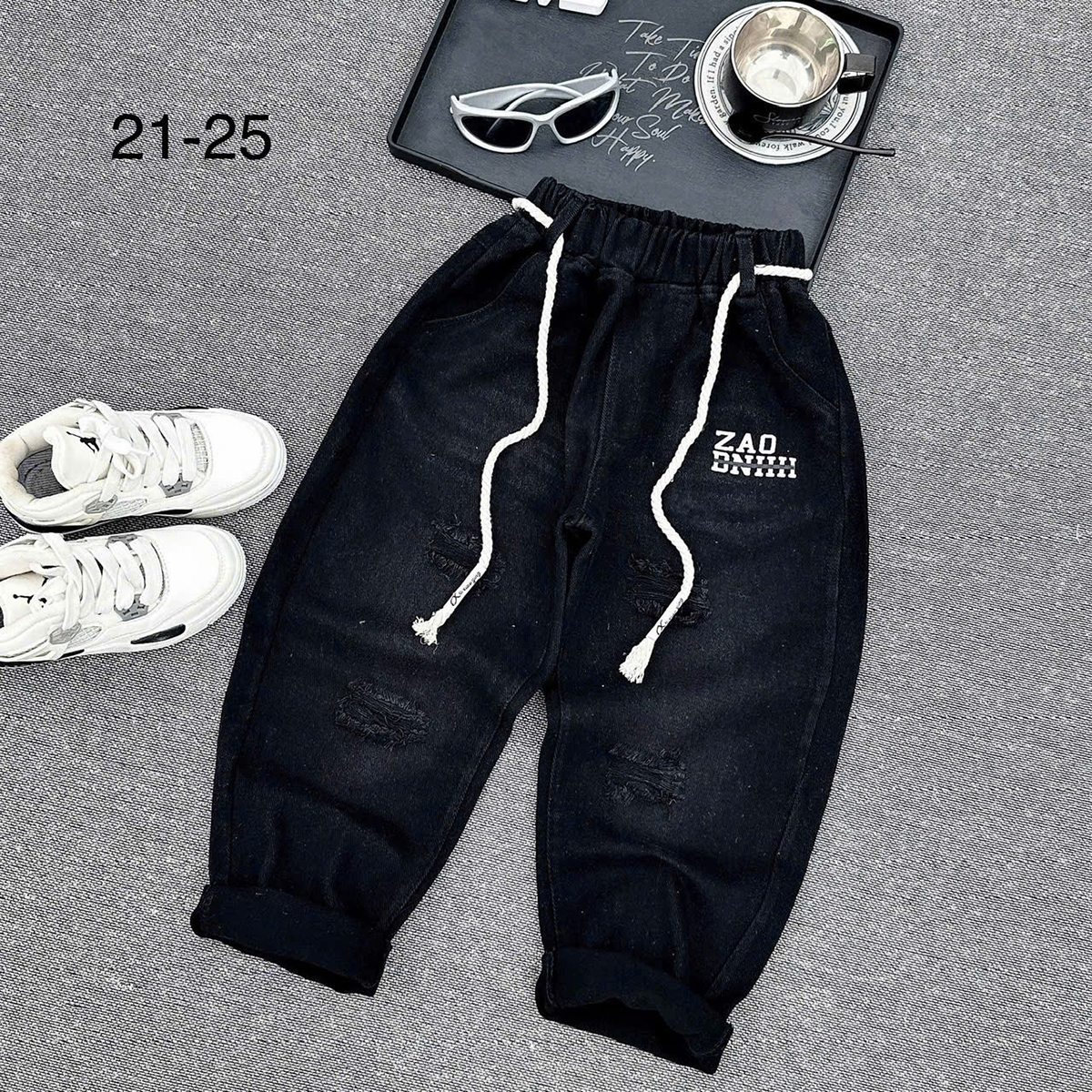 Quần bò bé trai nhỡ