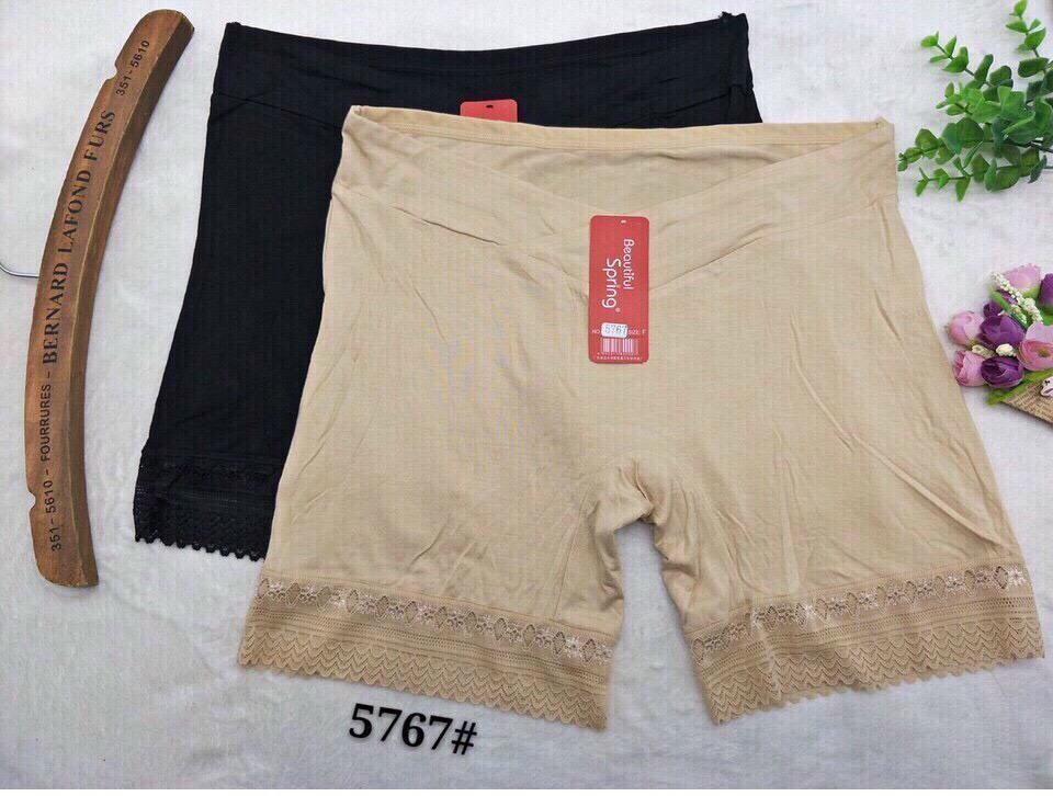 Quần đùi mặc váy mẹ bầu
