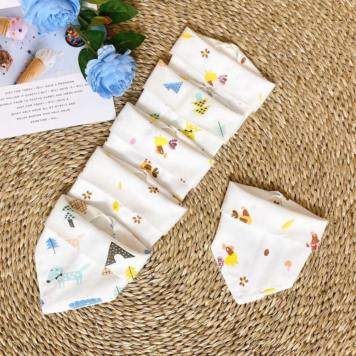 Khăn yếm tam giác xô thường