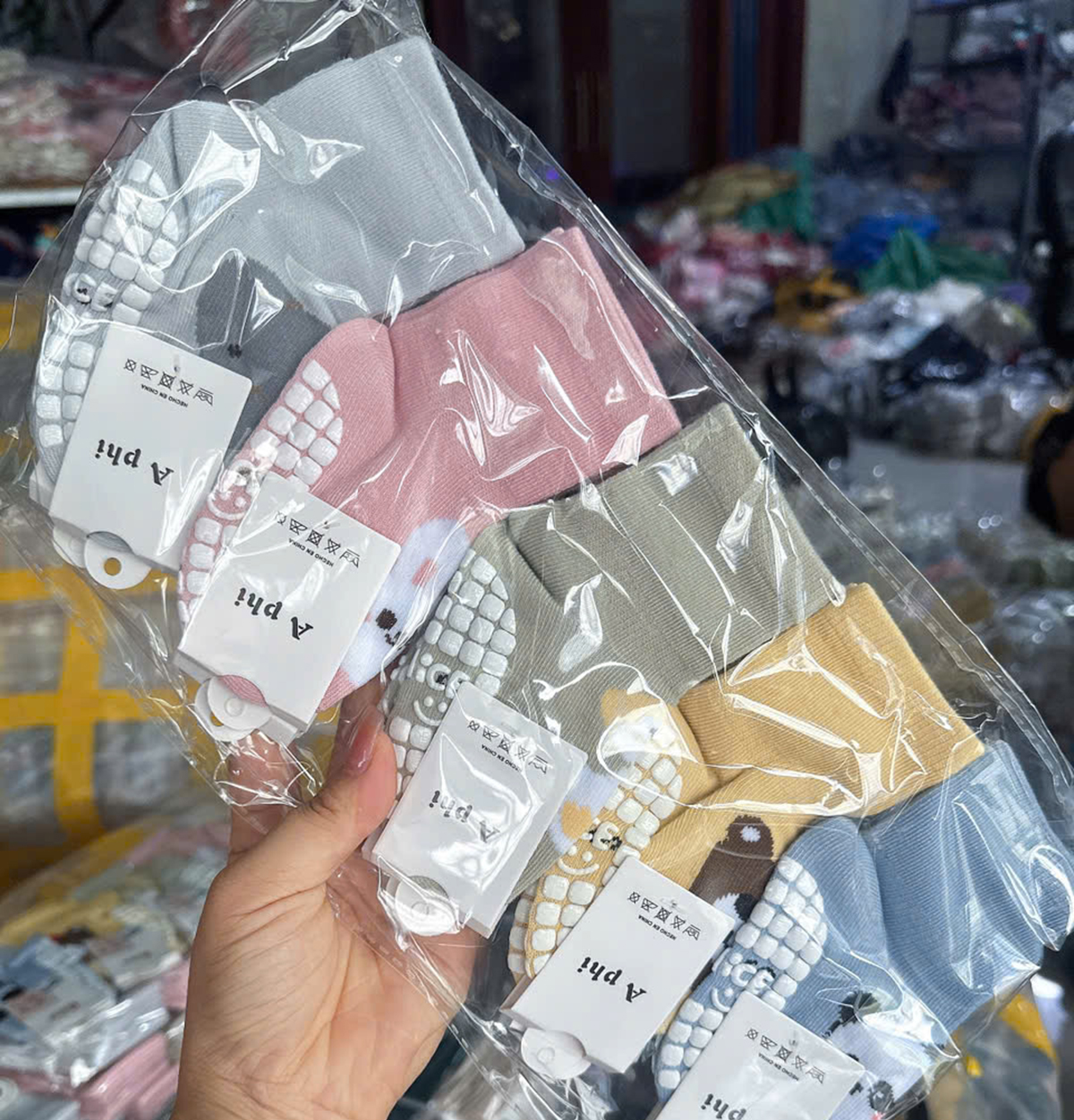 Tất chống trượt new (0-3 tuổi)