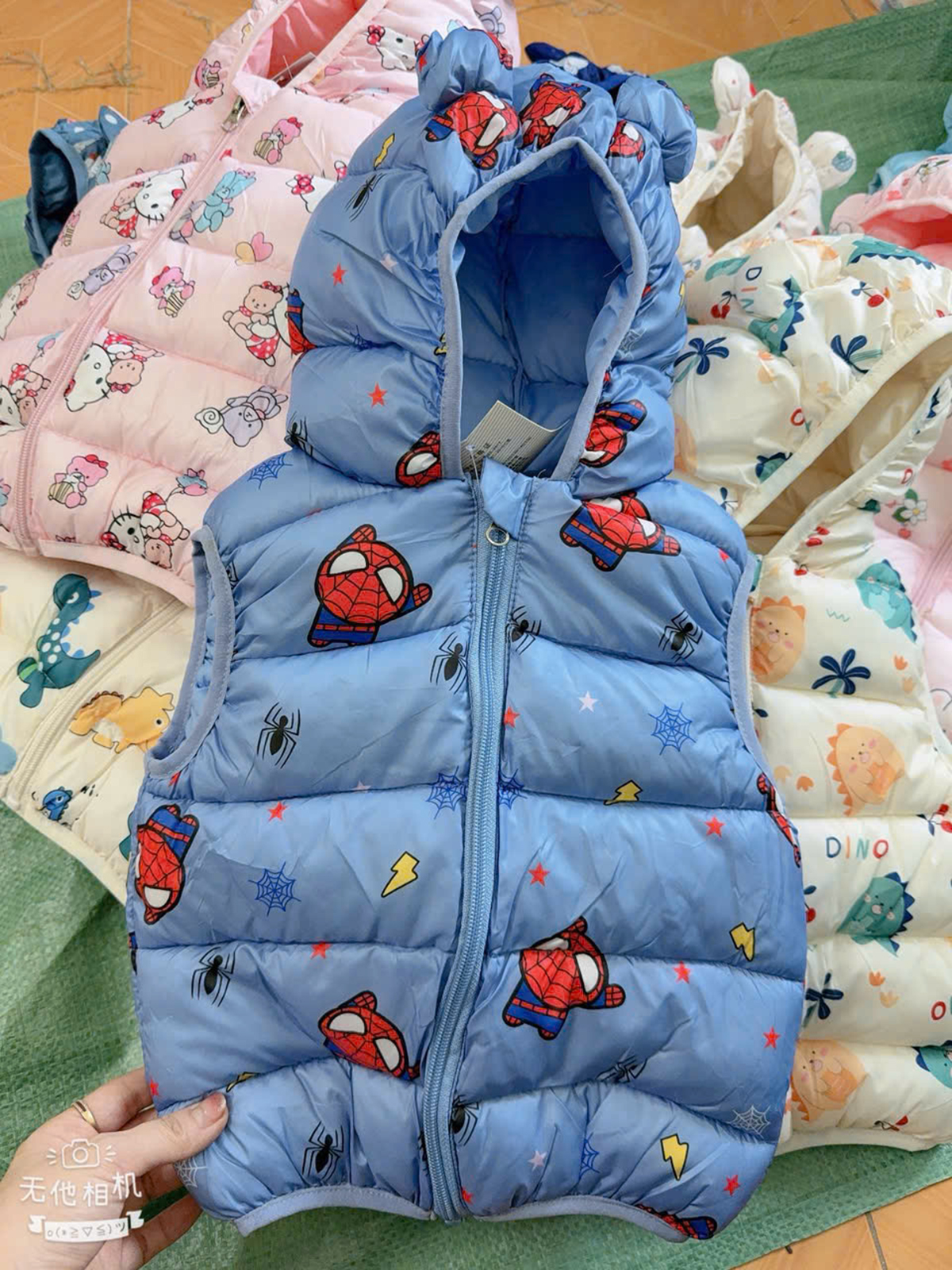 Áo ghi lê phao hình thù