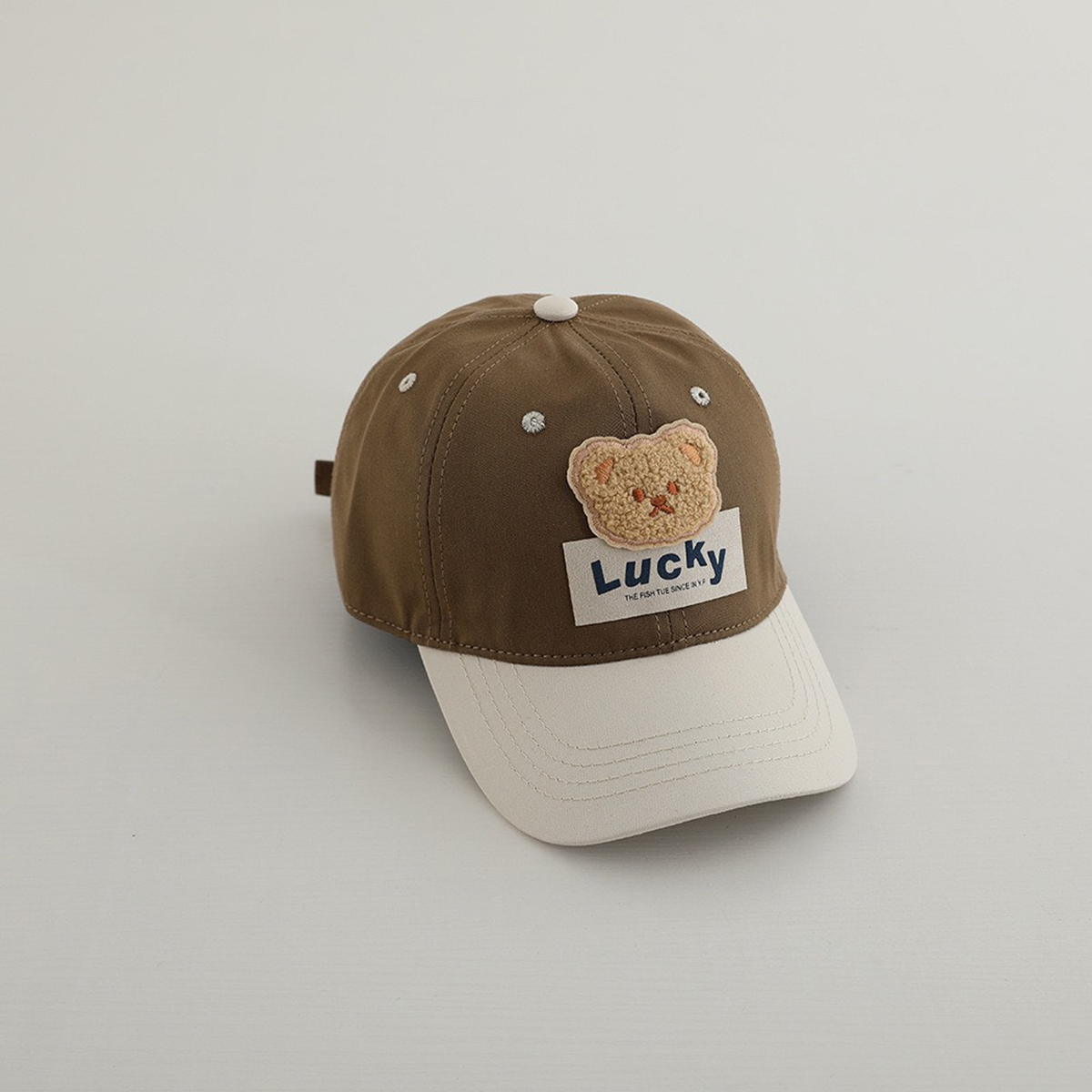 Mũ lưỡi trai gấu nhỡ