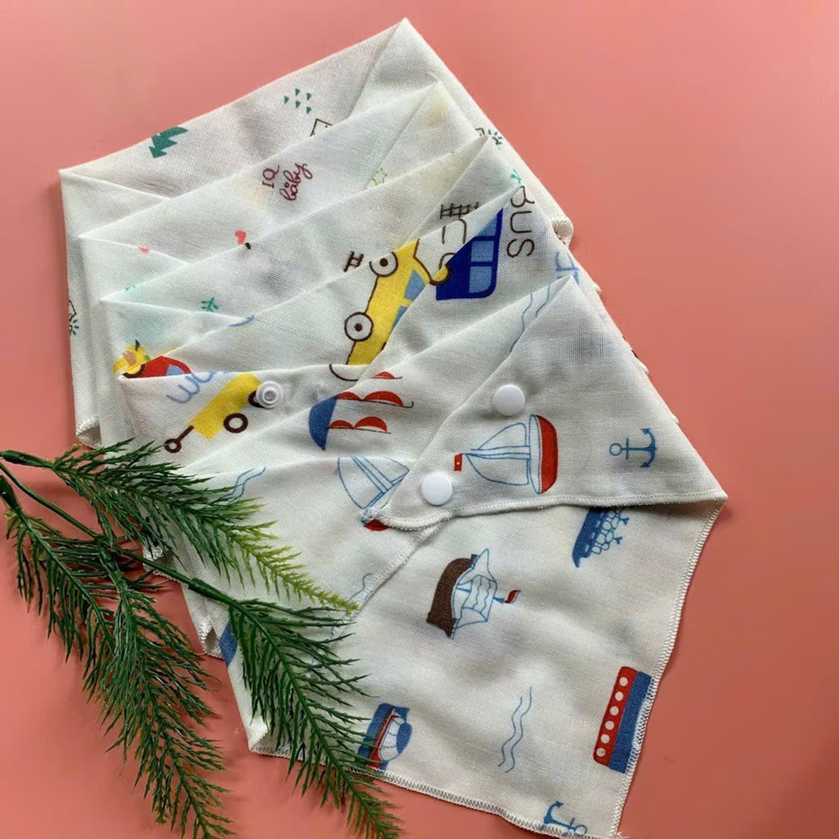 Khăn yếm tam giác xô thường