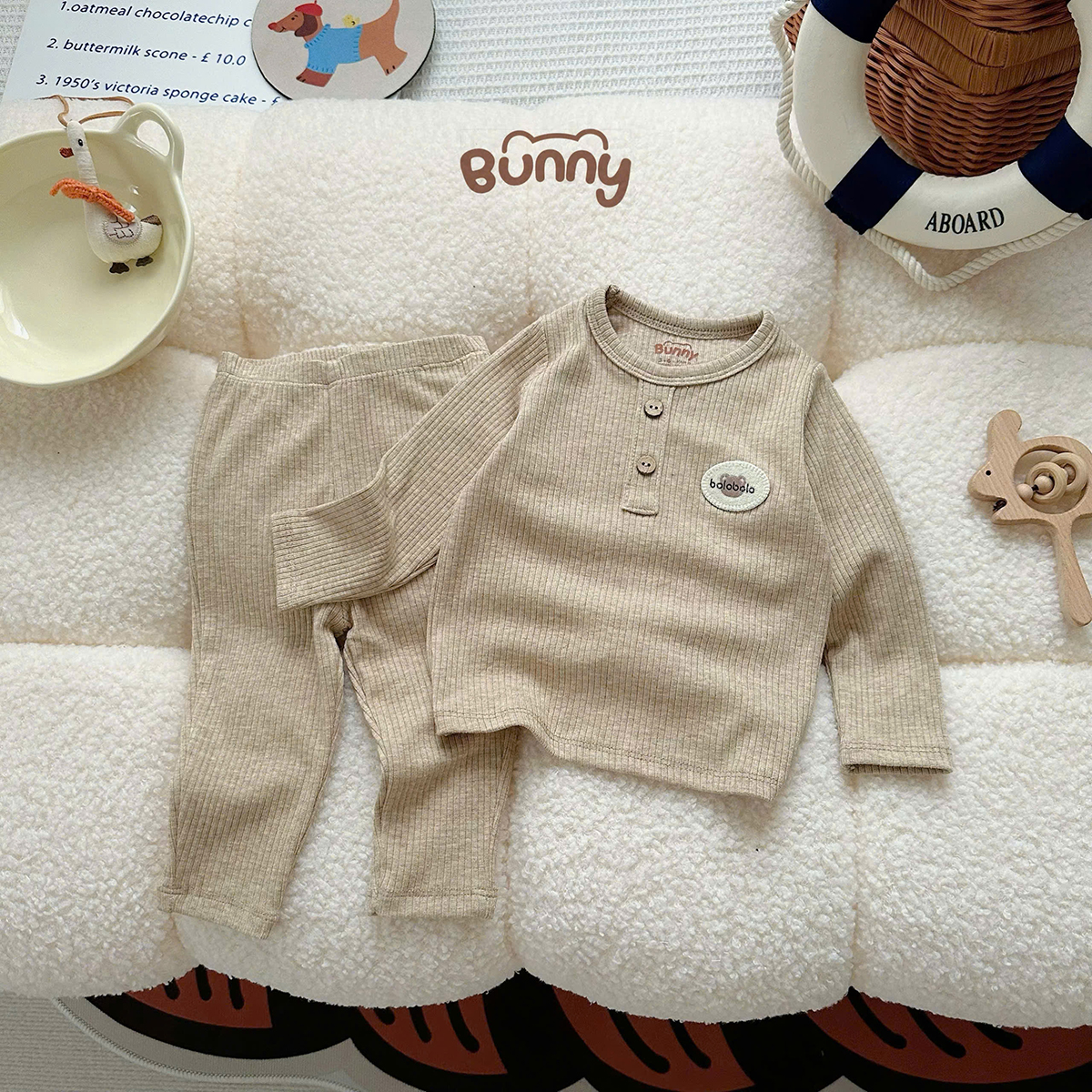 Bộ dài len tăm cổ trụ Bunny