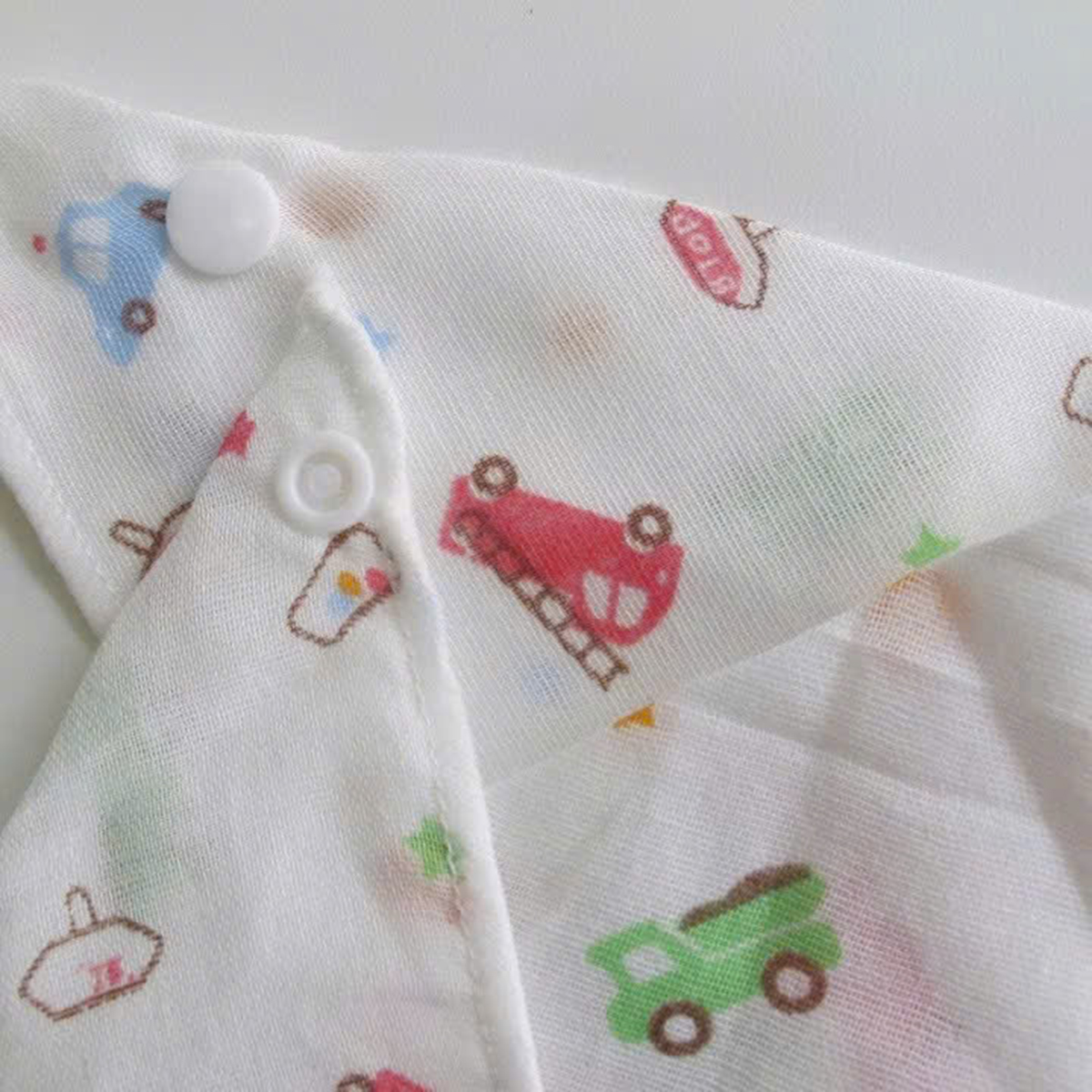 Khăn yếm tam giác xô thường