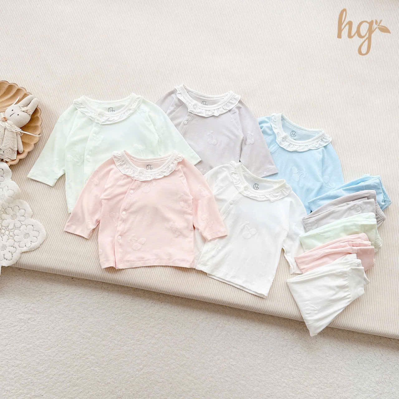 Bộ dài sơ sinh HG cách điệu