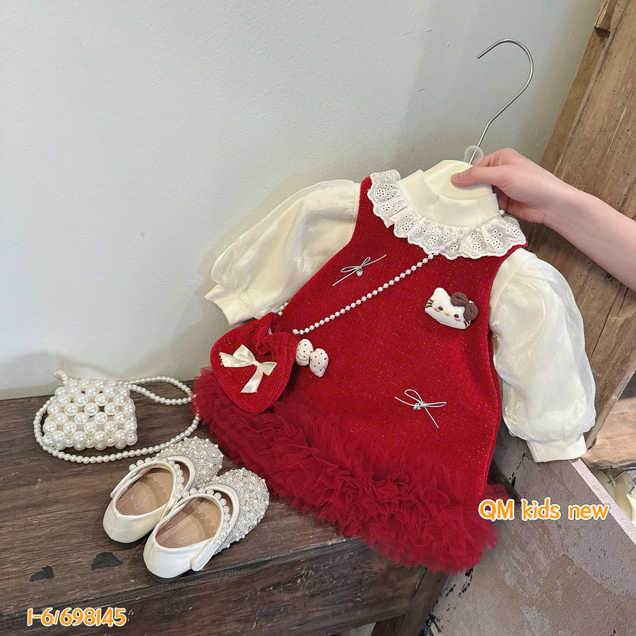 Váy xuông kim tuyến chân ren 2