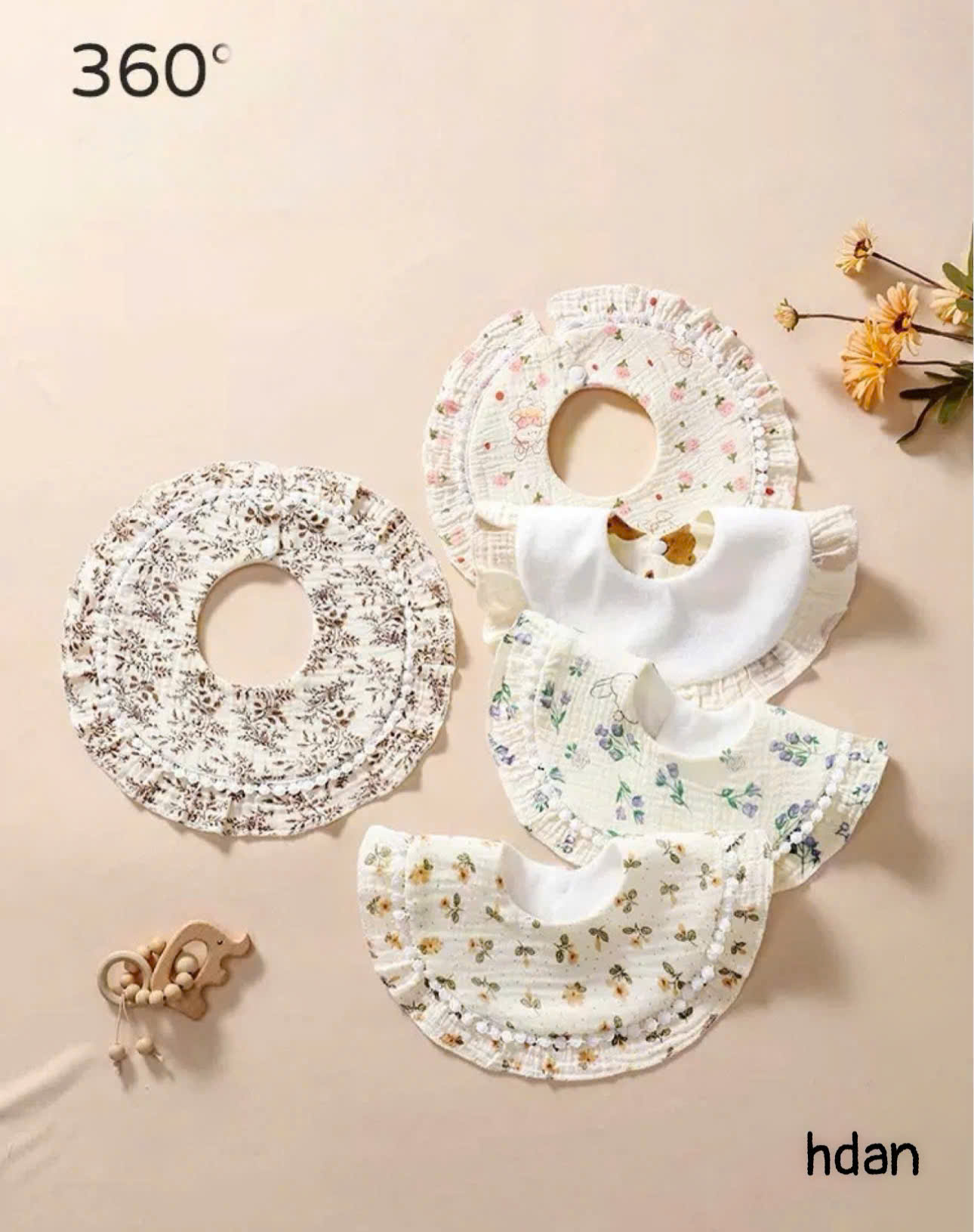 Yếm Muslin tròn phối ren