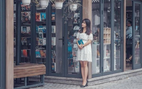 Check in mọi ngõ ngách của phố sách Hà Nội