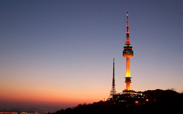 Đến tháp Namsan ngắm toàn cảnh Seoul xinh đẹp