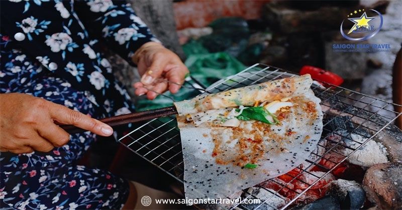 Bánh Tráng Mắm Ruốc Phan Thiết: Đặc Sản Gây Thương Nhớ