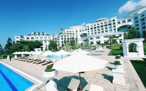 Du lịch thả ga với voucher Vinpearl Hạ Long