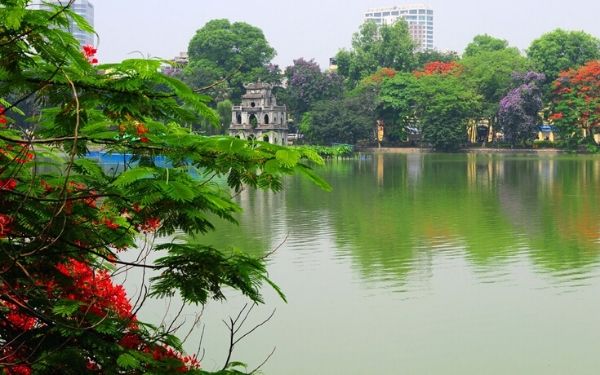 Khám phá cảnh đẹp Hà Nội quanh Hồ Gươm