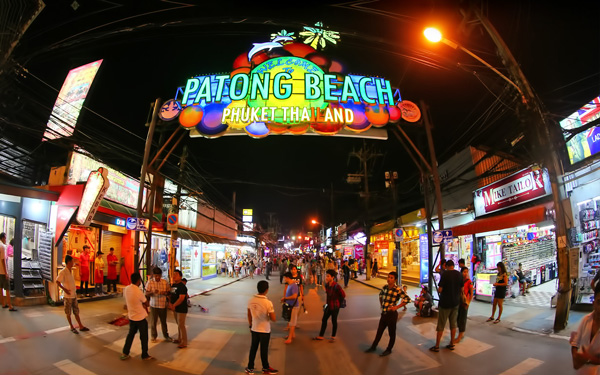 Khám phá Patong Walking – phố đi bộ sầm uất của Thái Lan