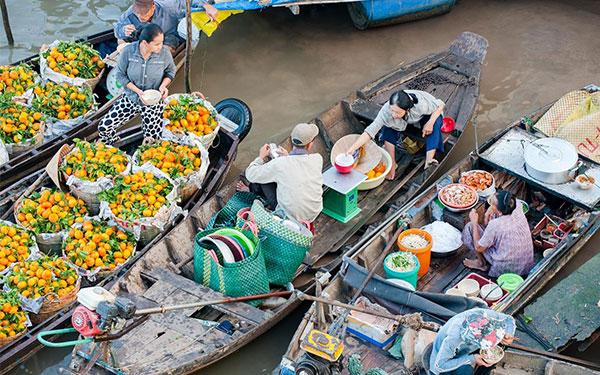 Khám phá văn hóa sông nước chợ nổi miền Tây