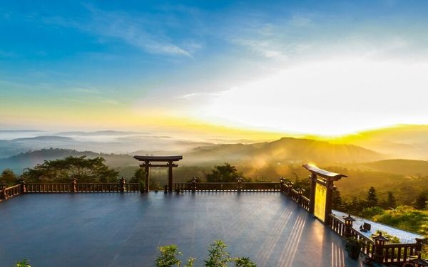 Nên ở homestay Linh Quy Pháp Ấn nào?