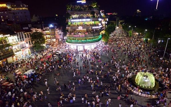 Phố đi bộ Hà Nội, điểm vui chơi lý tưởng dịp cuối tuần