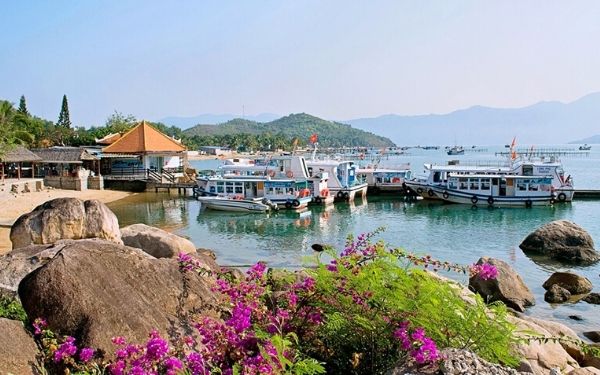 Tổng hợp những khu du lịch Nha Trang “níu chân” du khách