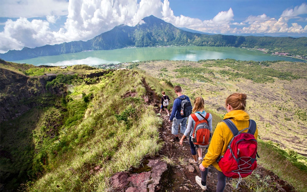 Trekking núi lửa Bali – du lịch Bali mạo hiểm