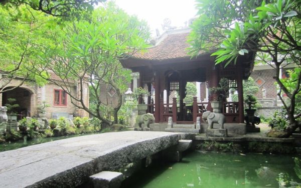 Việt Phủ Thành Chương có gì bên trong?