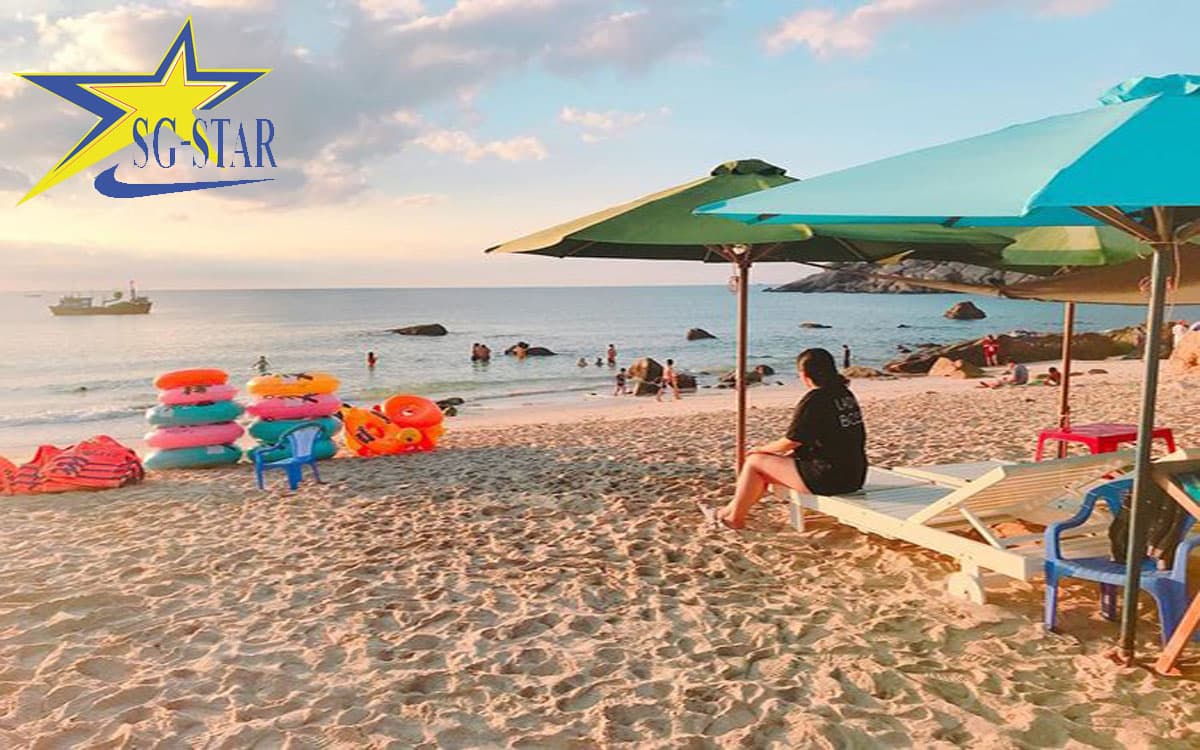 Khám phá những điều tuyệt vời tại Đảo Bình Ba Nha Trang | Saigon Star Travel Bạn nên trải nghiệm mặc áo phao ăn tối trên biển sẽ thật thú vị