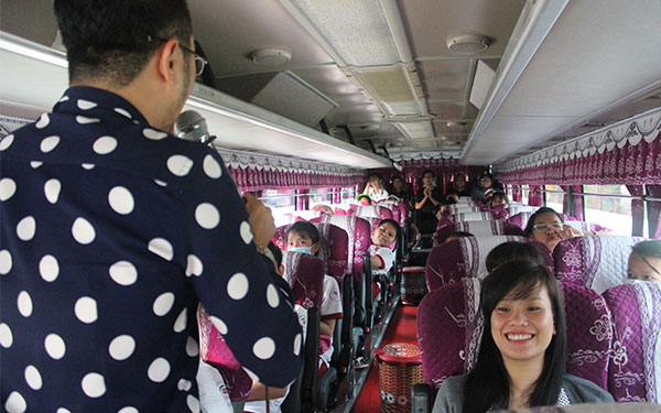 3-tro-choi-tren-xe-2