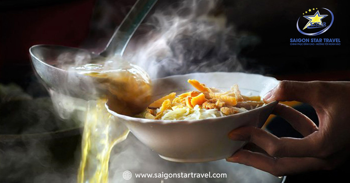 Thưởng thức bún cá lóc Miền Tây