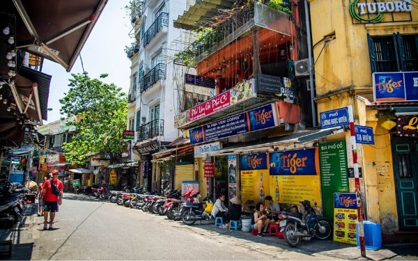 Ăn gì, chơi gì ở Hồ Hoàn Kiếm | Saigon Star Travel an gi choi gi o ho hoan kiem 10