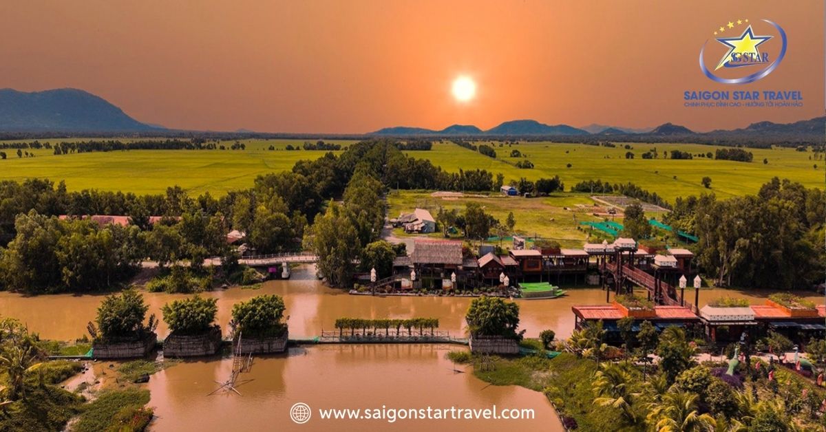 Phong cảnh hữu tình khi bình minh trên Rừng Tràm Trà Sư