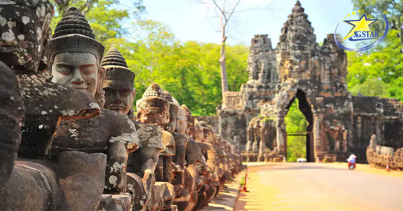 Tour Siem Reap Cambodia 4 Ngày 3 đêm | Du lịch Lễ 2/9 | Saigon Star Travel Đền Bayon - Ngôi đền bí ẩn và lâu đời tại vương quốc Khrme
