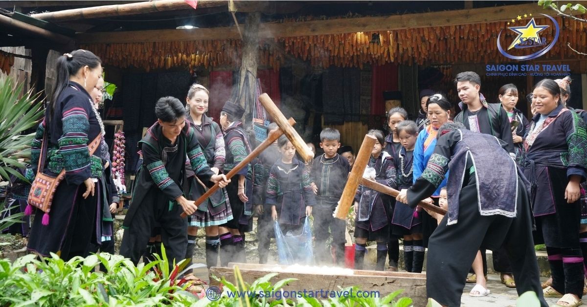 Khám phá ngôi làng cổ của người H’Mông