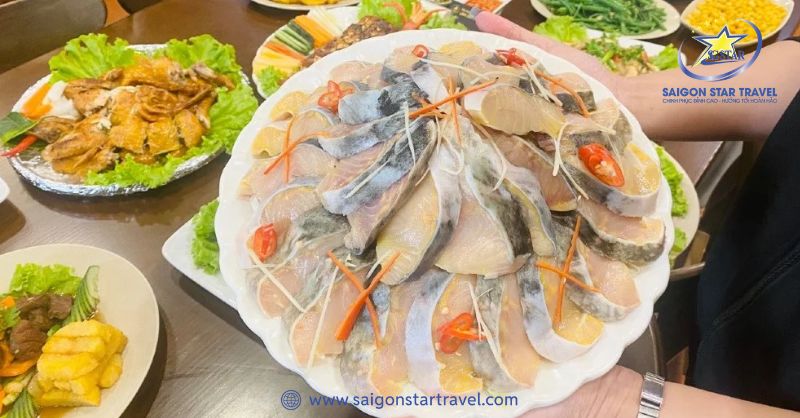 Lẩu Cá Tầm Đà Lạt - Món Ăn Ngon Khó Cưỡng Tại Xứ Lạnh | Saigon Star Travel Cá tầm Đà Lạt siêu ngọt thịt thơm ngon